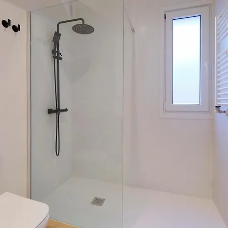 아파트 Ayala 653a By R2r Consulting *